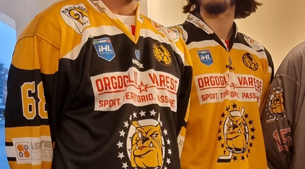 CON ORGOGLIO SULLE MAGLIE DEI MASTINI HOCKEY VARESE